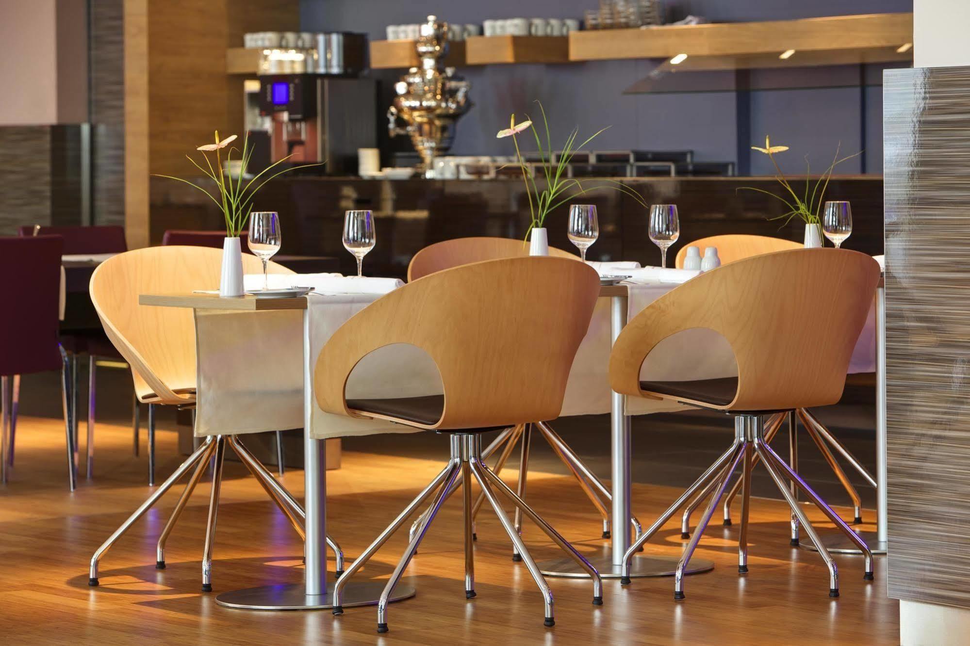 Intercityhotel Hotel 4*